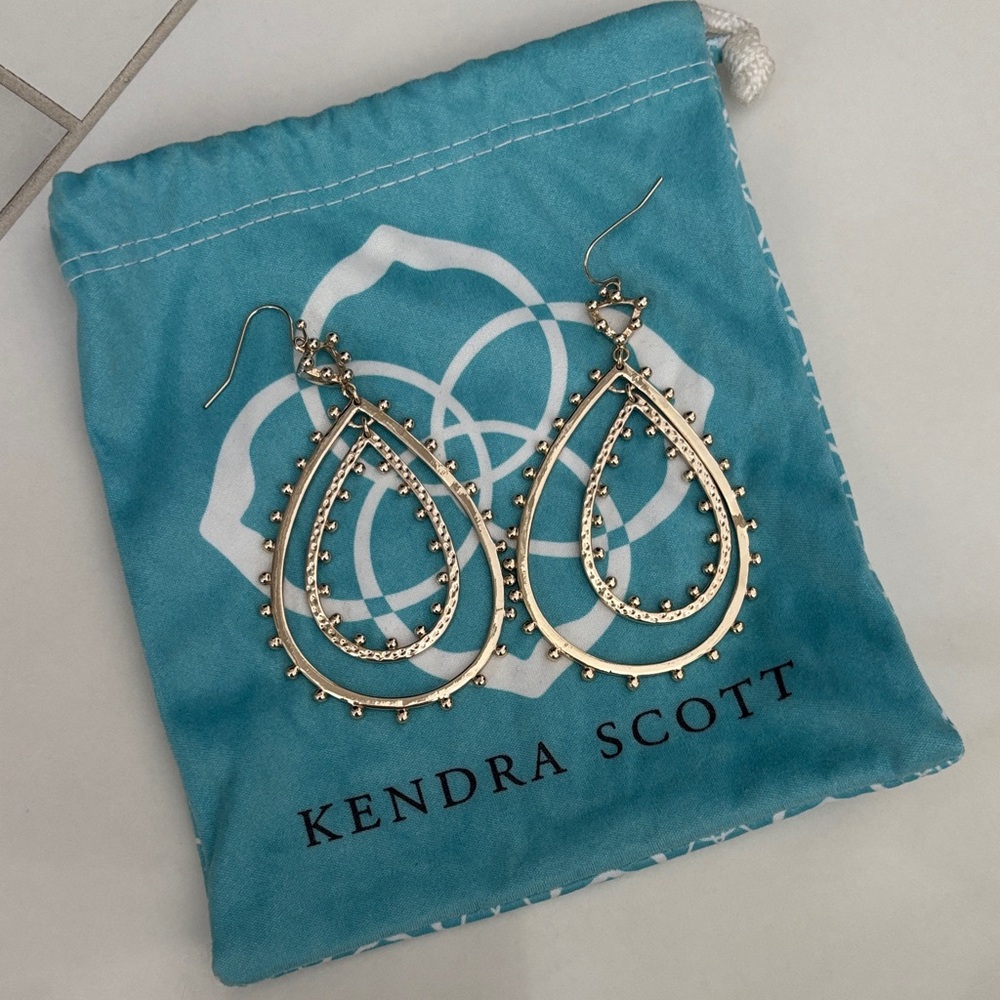 Kendra Scott Rumer open frame earrings in gold